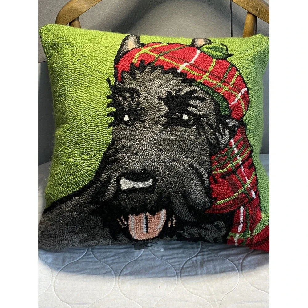 Scottish Terrier Scotty Dog Christmas Hooked Throw Pillow 18